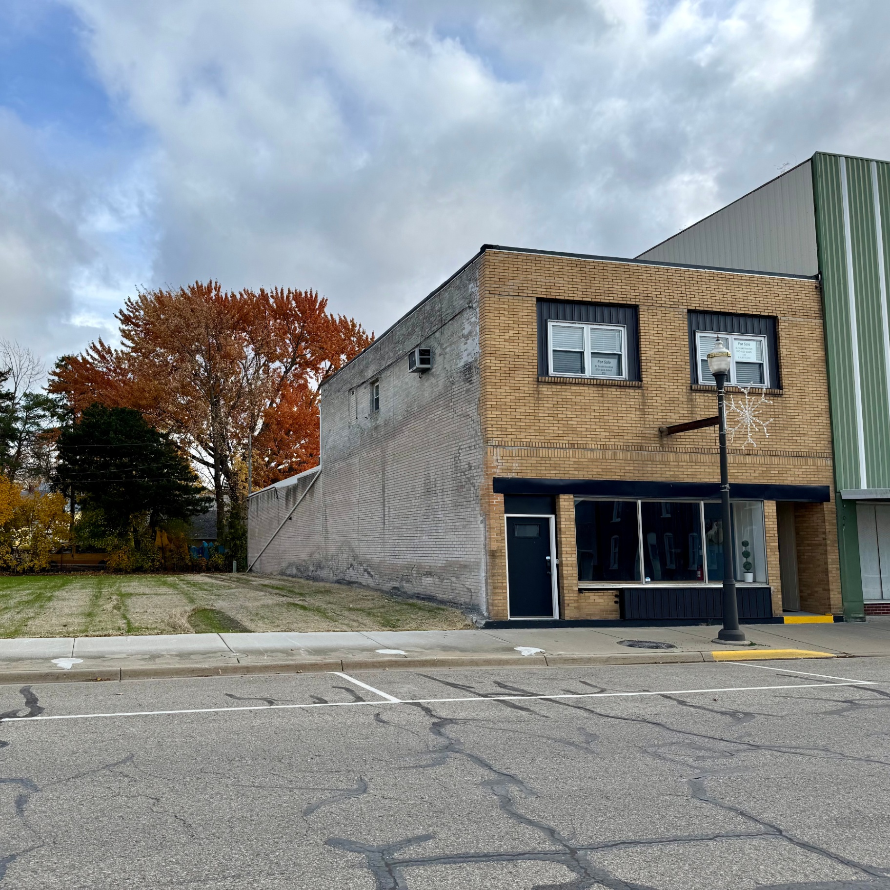 236 North Center - Historic Mixed-Use Property | Sebewaing MI
